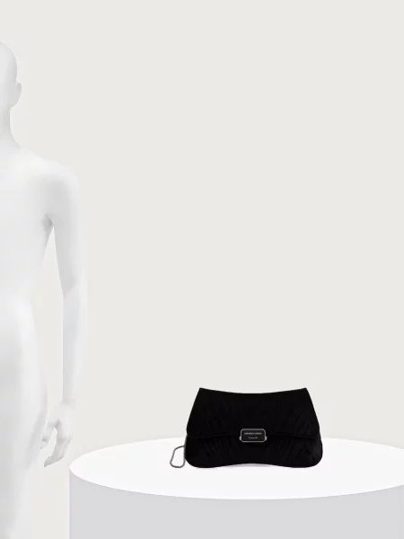 Велюровый клатч Emporio Armani
