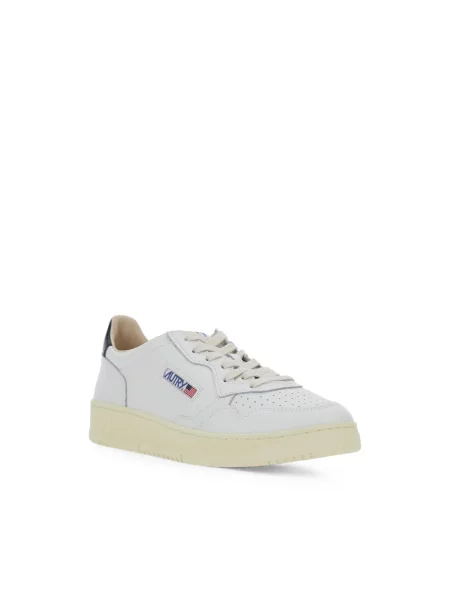 Sneakersy Autry białe