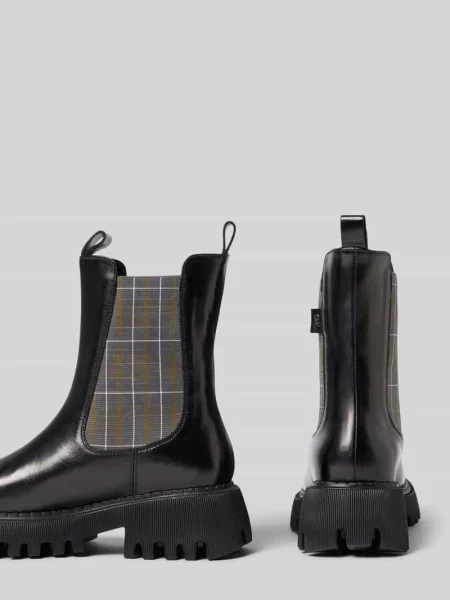 Kozaki z naturalnej skóry z detal z logo Marc Cain Bags & Shoes czarne