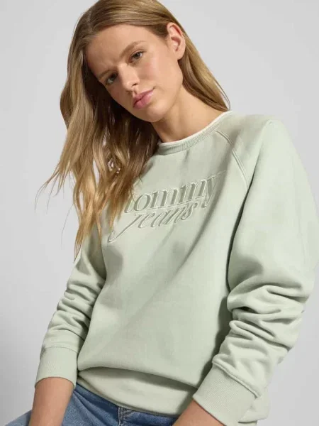 Tommy Jeans bluza z aplikacją zielony