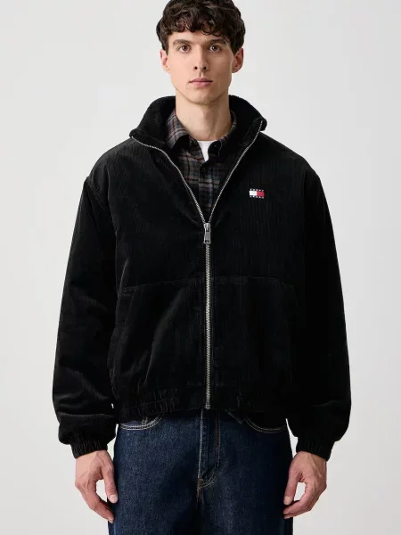 Tommy Jeans jachetă scurtă pentru bărbați din catifea reiată negru