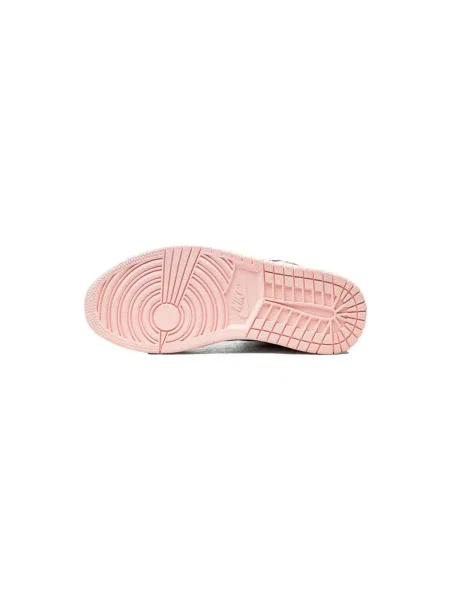 Pantofi Nike retro roz