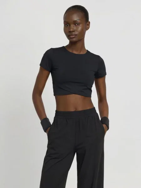 Sweaty Betty Funkční Tričko All Day S Krátkým Střihem A Zavinovacími Detaily černá