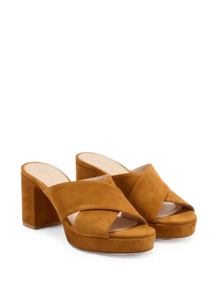 Sandale Stuart Weitzman cu platformă cu bretele maro