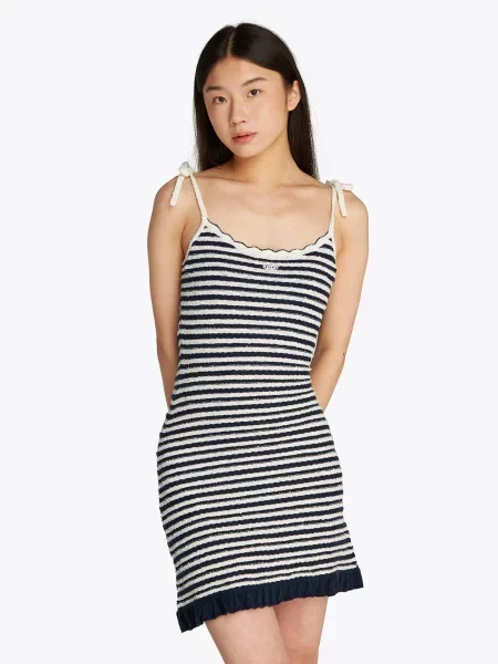 Tommy Jeans Rochie tricotat albastru marin / murdar alb