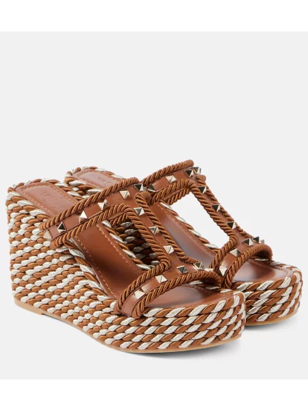 Espadrile Valentino Garavani din piele cu pană maro