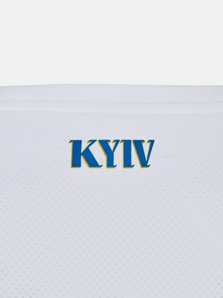 Футболка New Balance біла