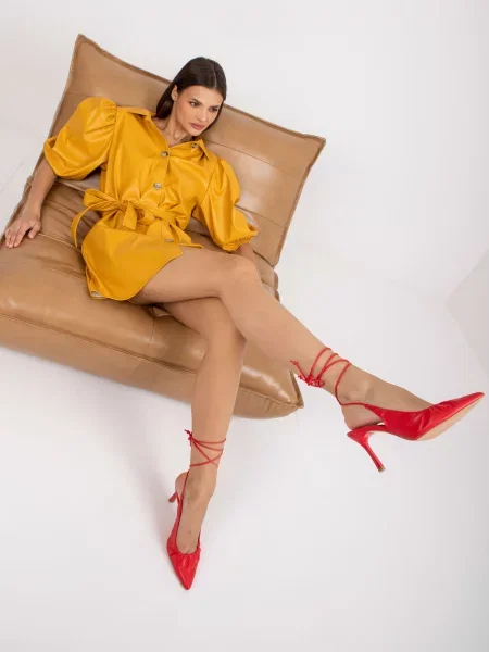 Usnjena obleka srajčna obleka Fashionhunters rumena