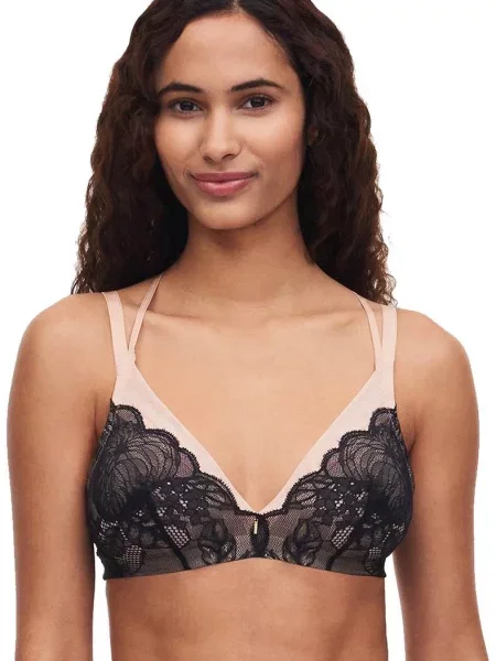 Кружевной бюстгальтер на широких бретелях чорний