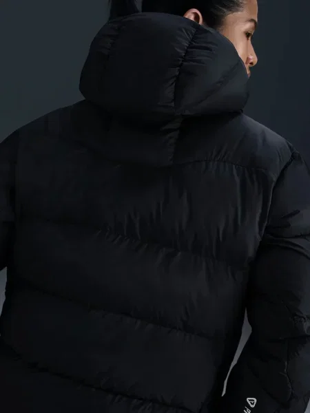 Dzseki Nike fekete