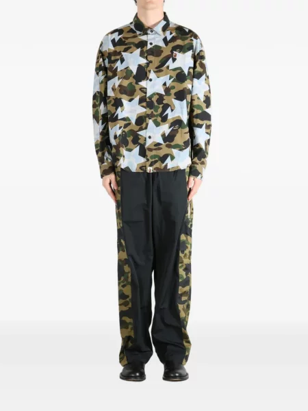 Cămașă A Bathing Ape® cu imagine cu model camuflaj