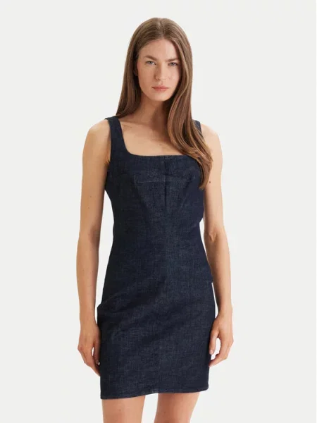 Calvin Klein Haljina za svaki dan Sculpt Tamnoplava plava
