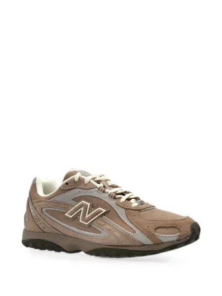 Sneakerși New Balance din piele maro