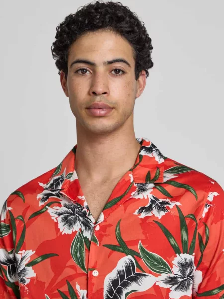 Koszula casual z kołnierzem rewersowym krój regular fit Superdry czerwona