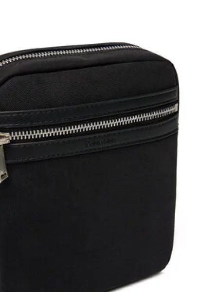 Calvin Klein Torbica za okoli pasu črna