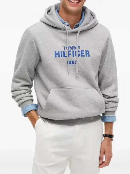 Hanorac cu glugă Tommy Hilfiger cu imagine cu cordon gri
