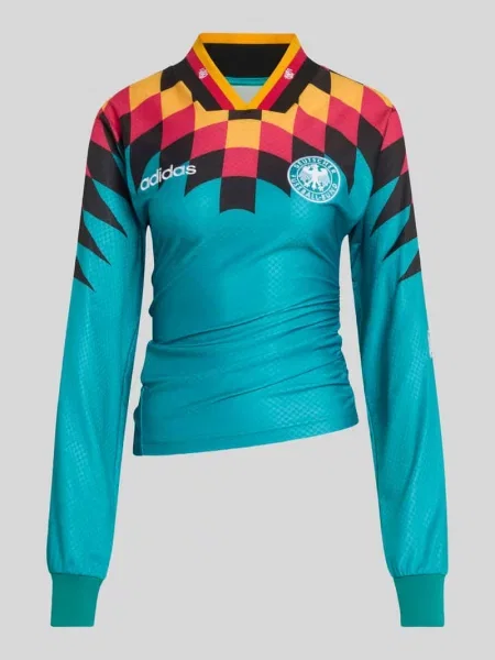 Bluzka z długim rękawem o kroju slim fit z aplikacją z logo dfb Adidas Originals zielona