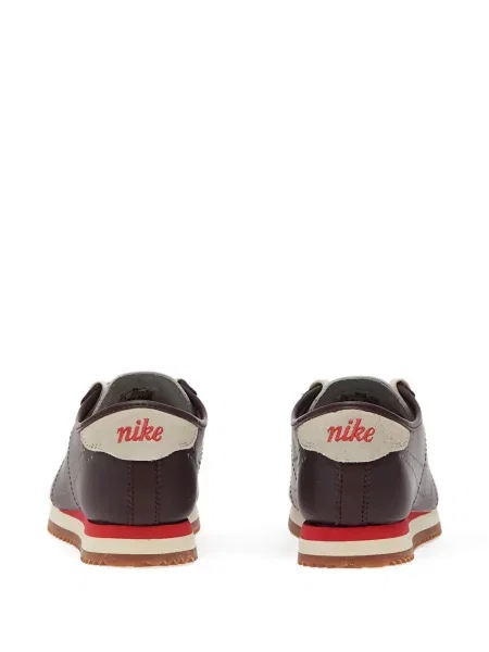 Sneakerși Nike Cortez din piele maro