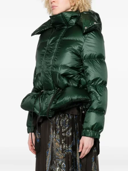 Geacă cu puf Sacai cu glugă verde