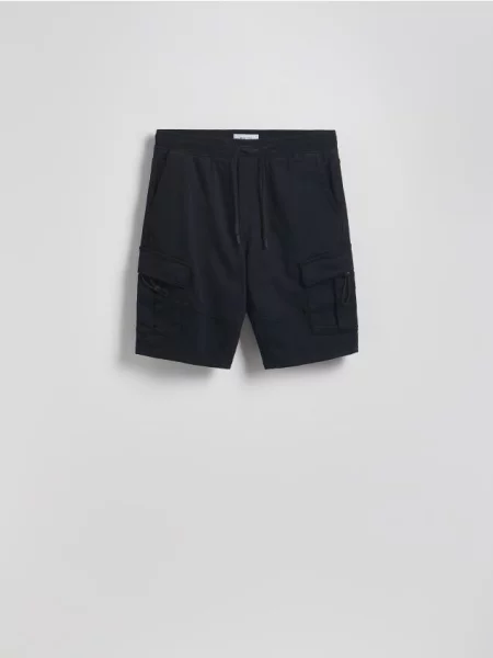 Reserved Pantaloni scurți cargo negru