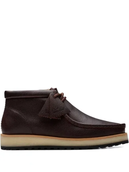 Ghete desert Clarks Originals cu șireturi din piele maro