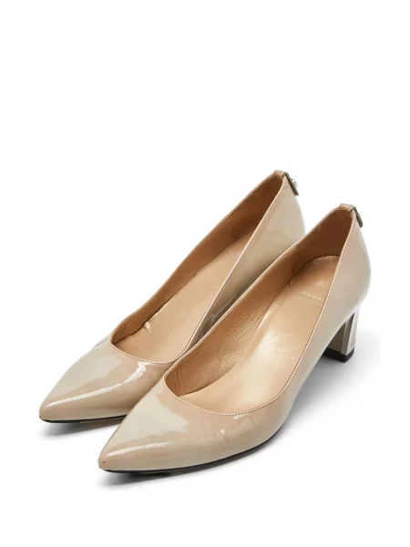 Pantofi cu toc Stuart Weitzman din piele