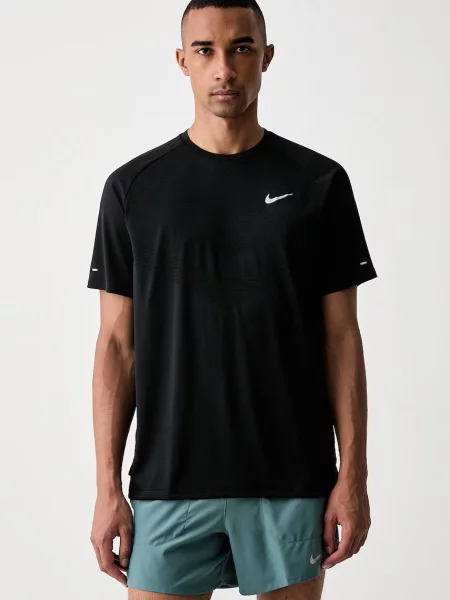 Nike tricou pentru alergat pentru bărbați Stride negru