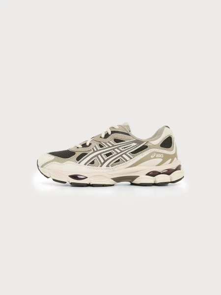 Sneakerși Asics negru