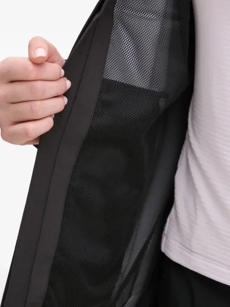 Geacă Jack Wolfskin cu glugă negru