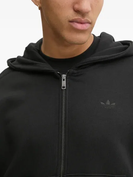 Pantaloni Adidas cu dungi cu broderie din fleece negru