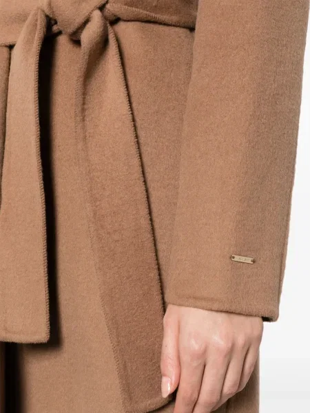 Palton Tahari maro