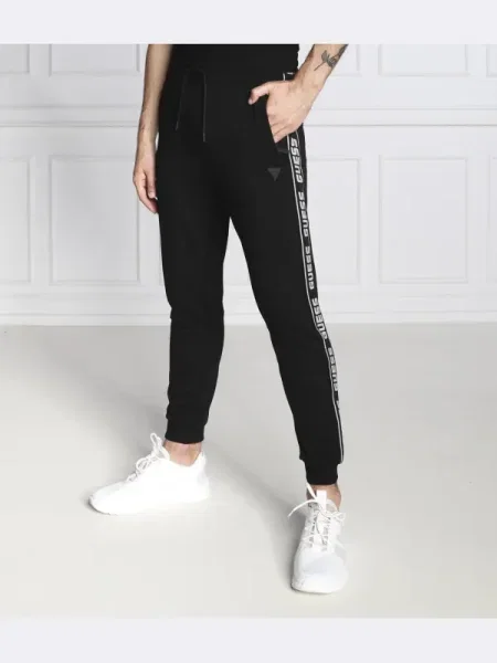 GUESS ACTIVE Pantaloni de trening NEW ARLO | negru