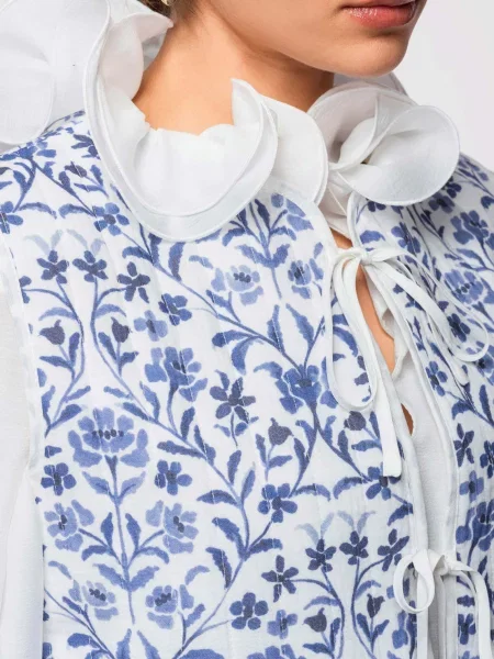 Vestă Edoti cu model floral negru