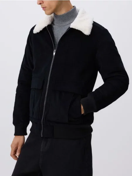 Вельветовая куртка Reserved черная