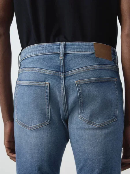 Dżinsy Jan slim fit średni Mężczyzna 46 MANGO MAN niebieski