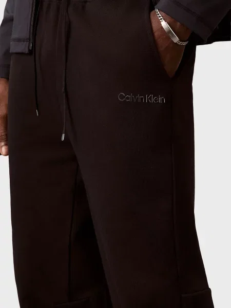 Спортивные штаны Calvin Klein черные