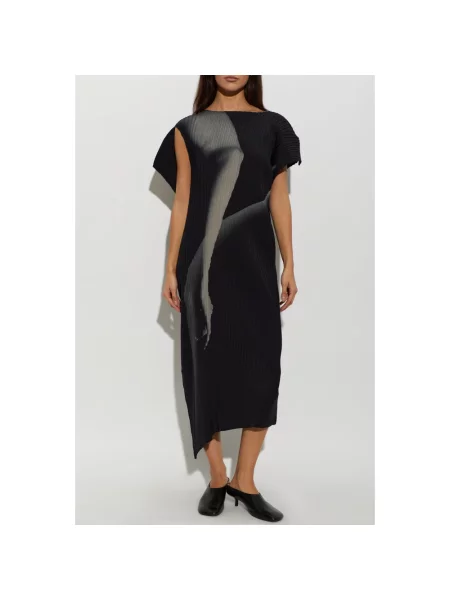 Sukienka Issey Miyake czarna