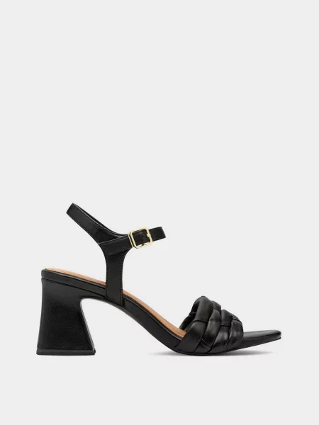 Шкіряні Босоніжки Tamaris чорний