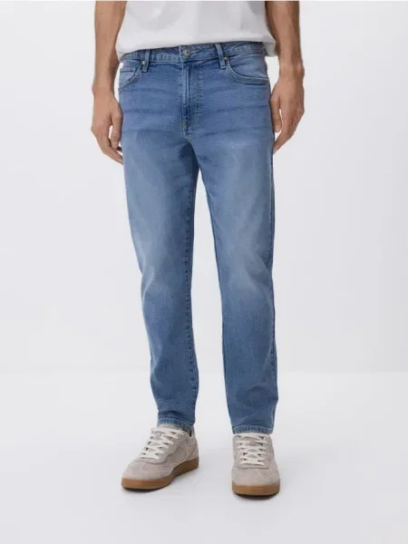 Reserved Blugi carrot slim cu efect prespălat albastru