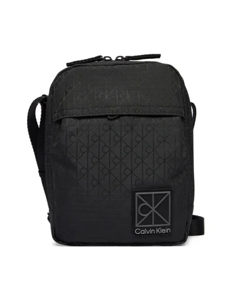 Geantă crossover Calvin Klein Utility Emblem Reporter negru