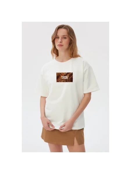 Футболка з принтом "Iconic mood" Estro біла