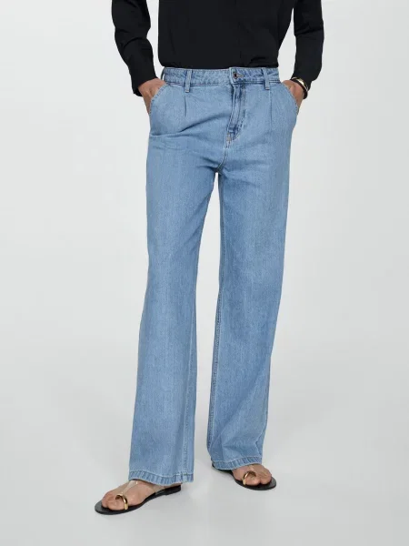 MANGO Расклешенные джинсы синій