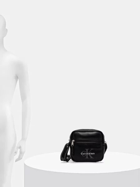 Crossbody táska Calvin Klein autogrammal fehér