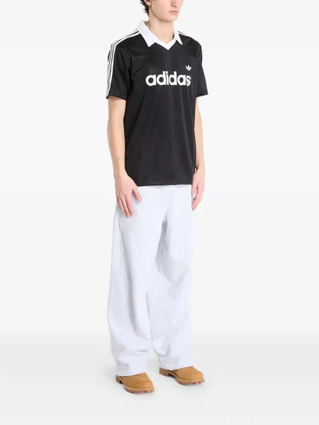 Krótka graficzny koszulka Adidas Campus z perforacją szara