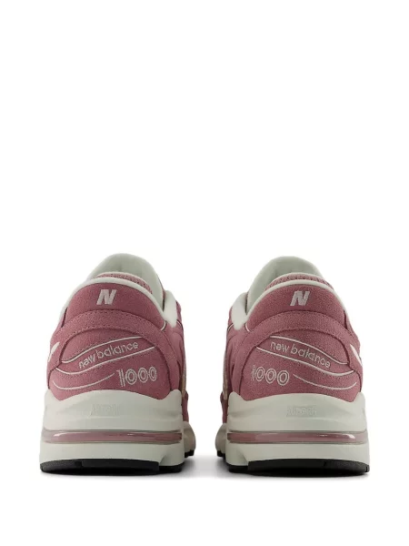 Велурени маратонки New Balance розово