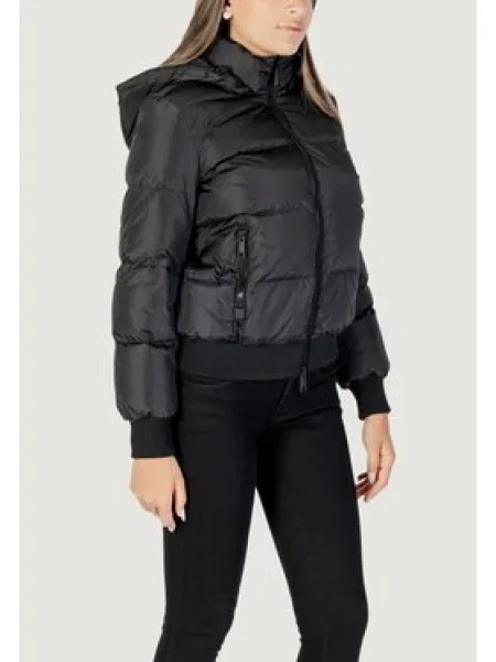 Pehelydzseki Armani Exchange fekete