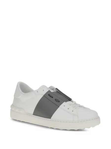 Δερμάτινα ριγέ sneakers Valentino Garavani με καρφιά λευκό