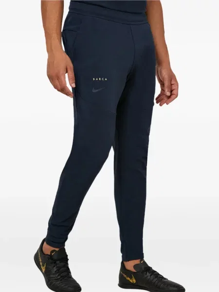 Fleecové běžecké kraťasy Nike s vázáním červené