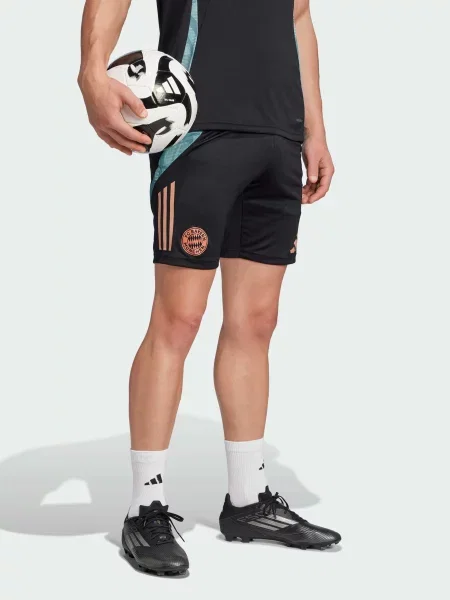 Спортивные шорты Adidas черные