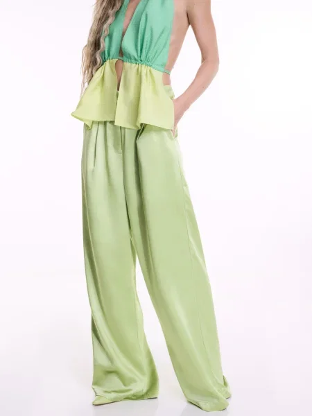 ABOUT YOU x Emili Sindlev Pantaloni cutați Elva' verde